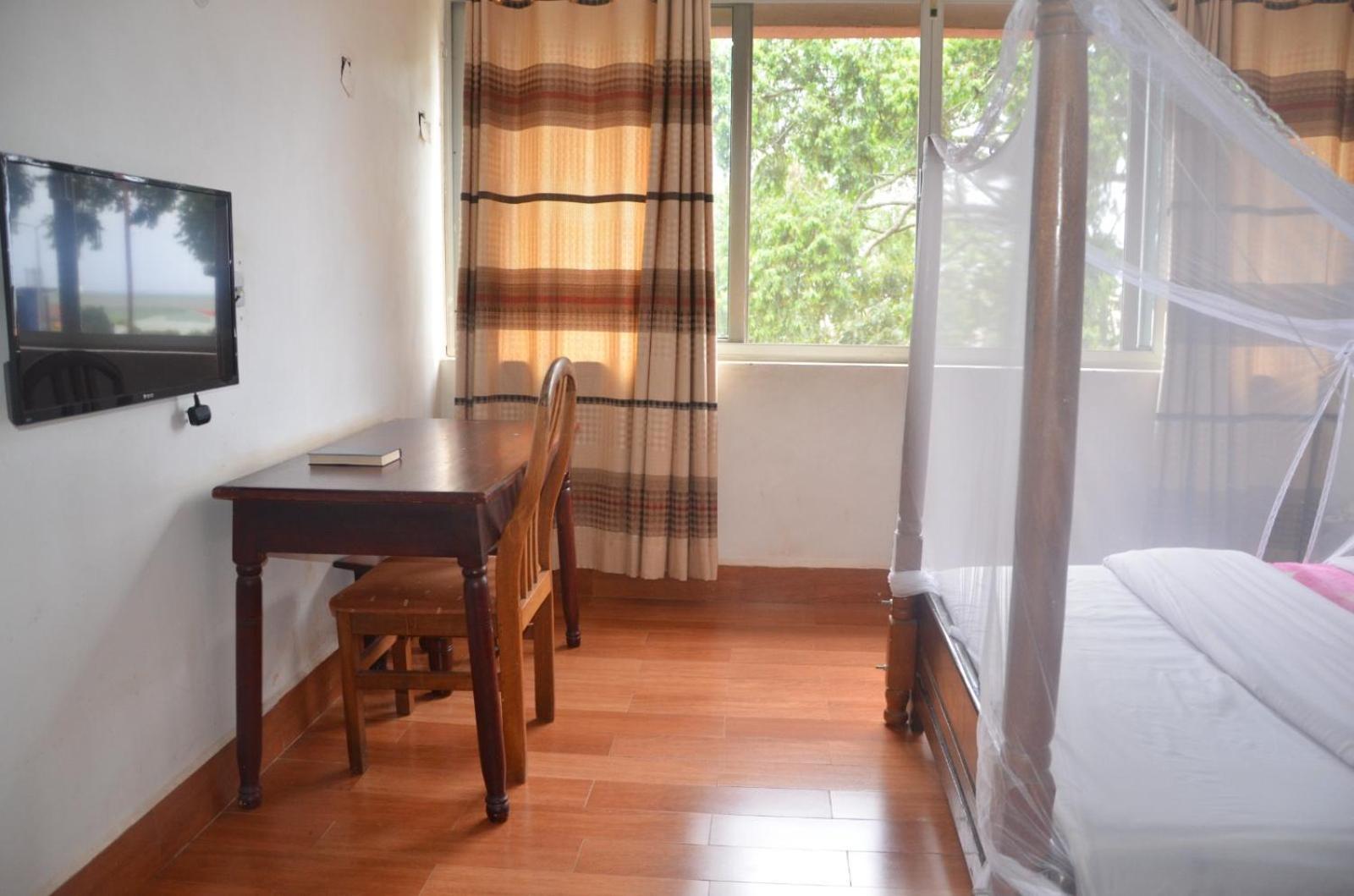 Entebbe Flights Motel 外观 照片