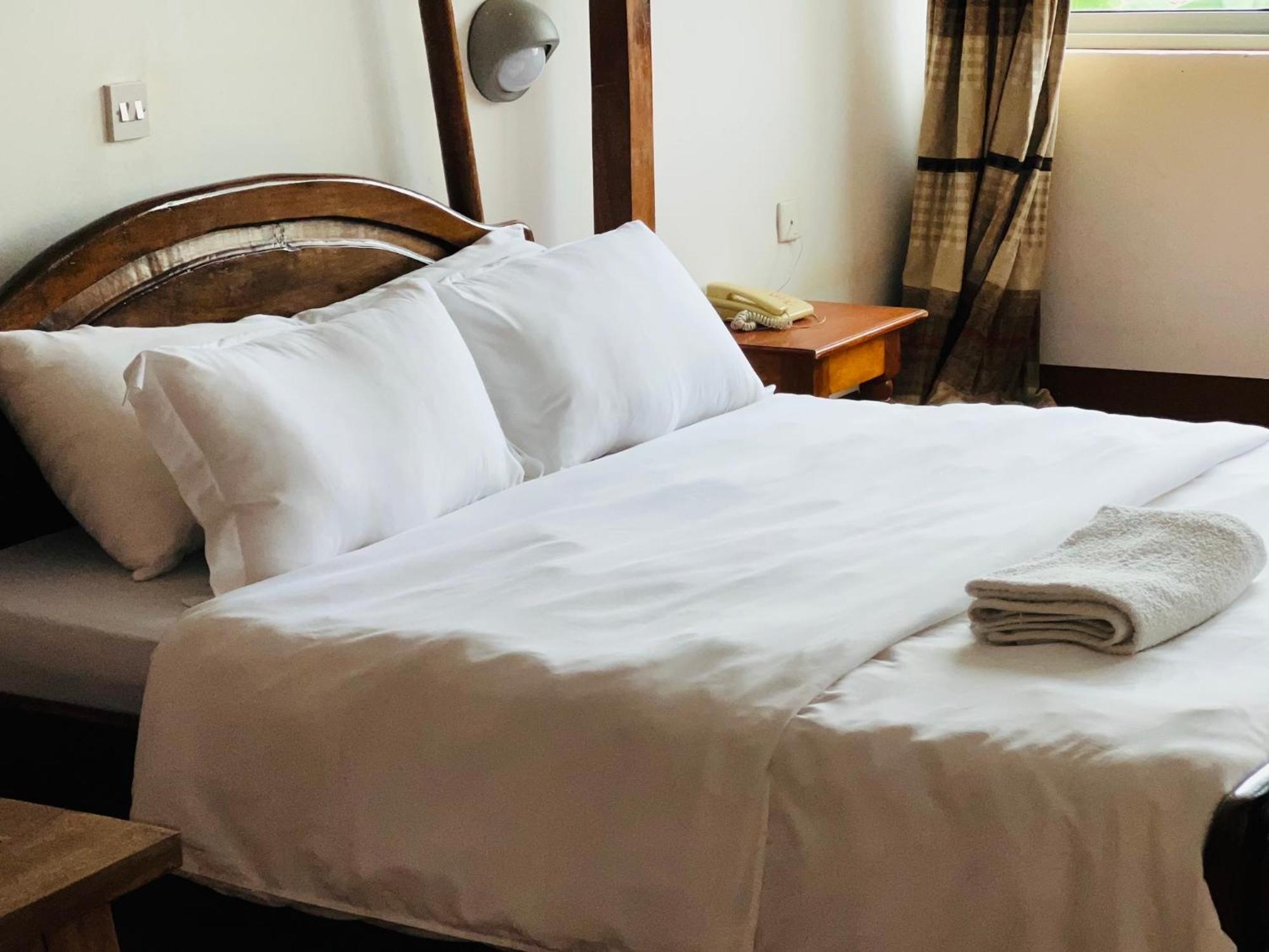 Entebbe Flights Motel 外观 照片