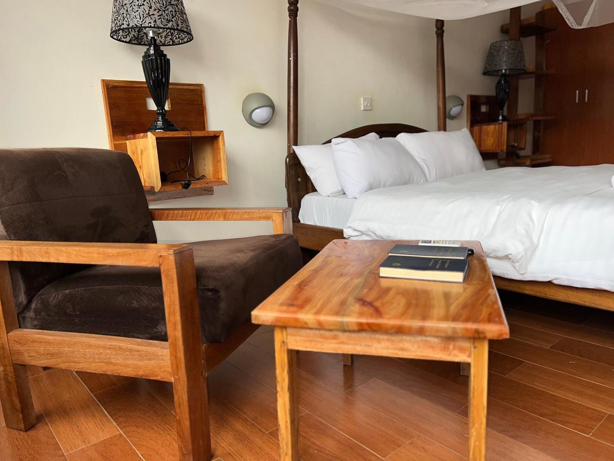 Entebbe Flights Motel 外观 照片