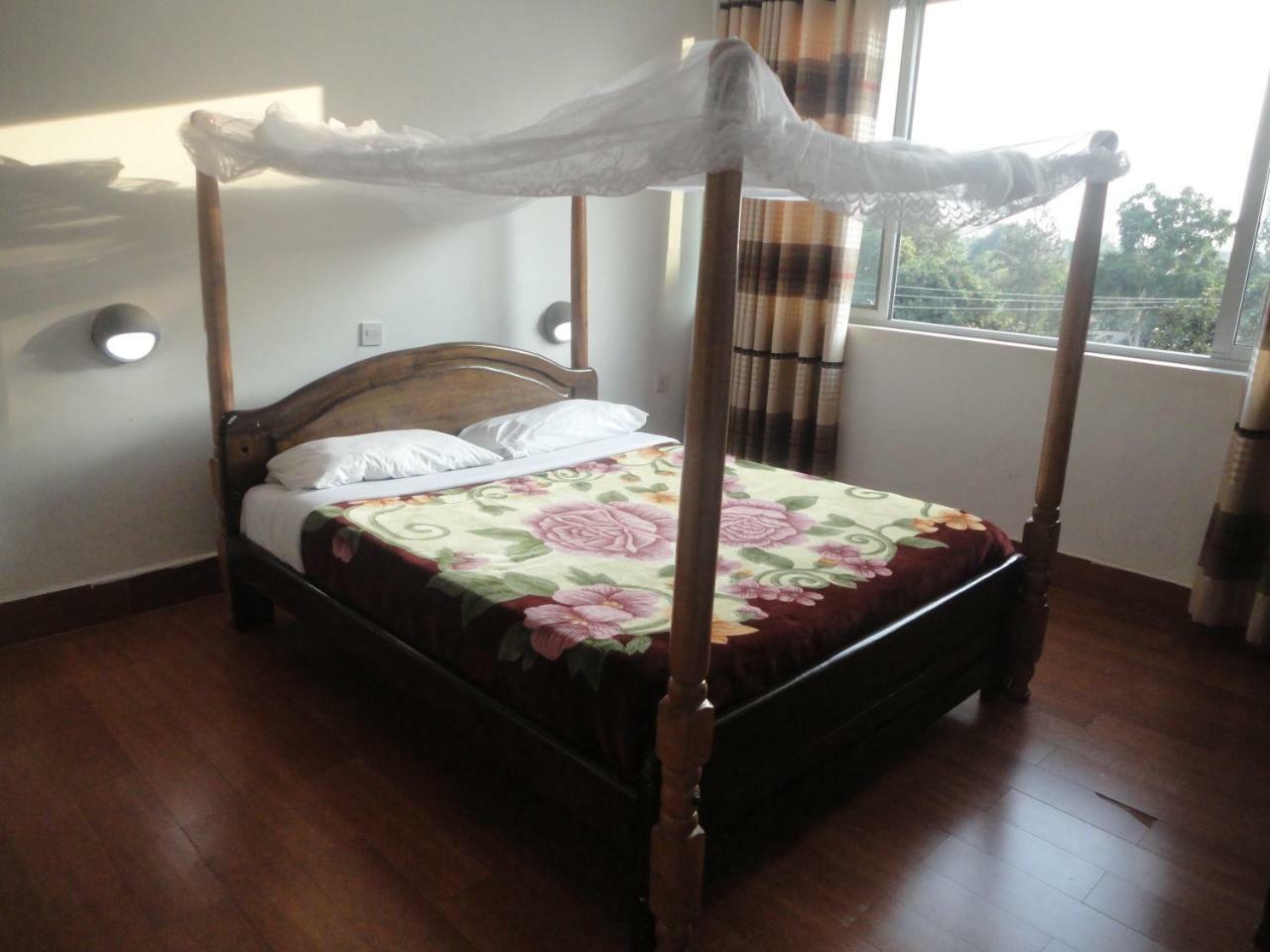 Entebbe Flights Motel 外观 照片