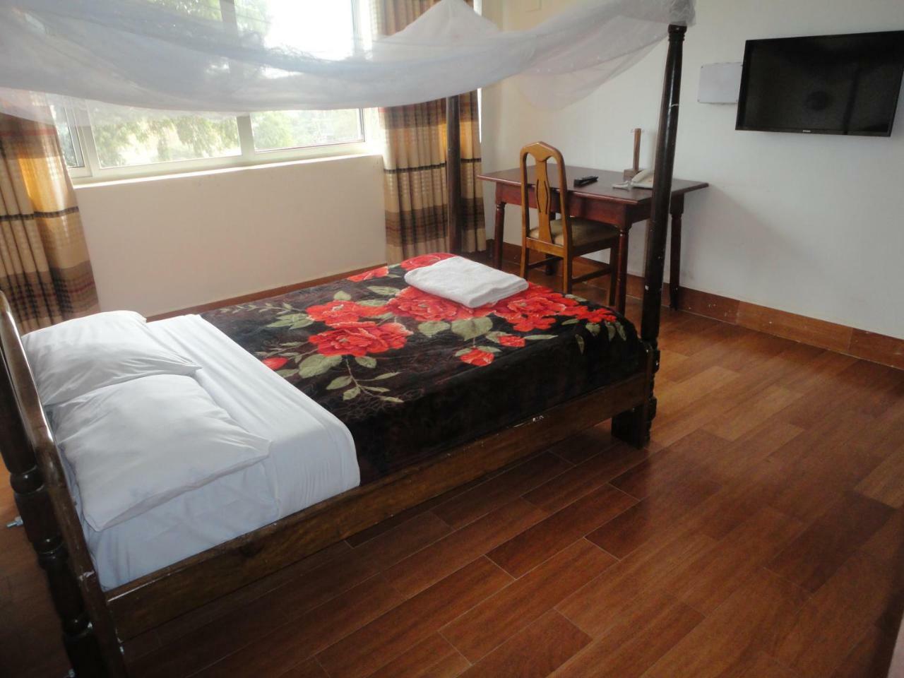 Entebbe Flights Motel 外观 照片