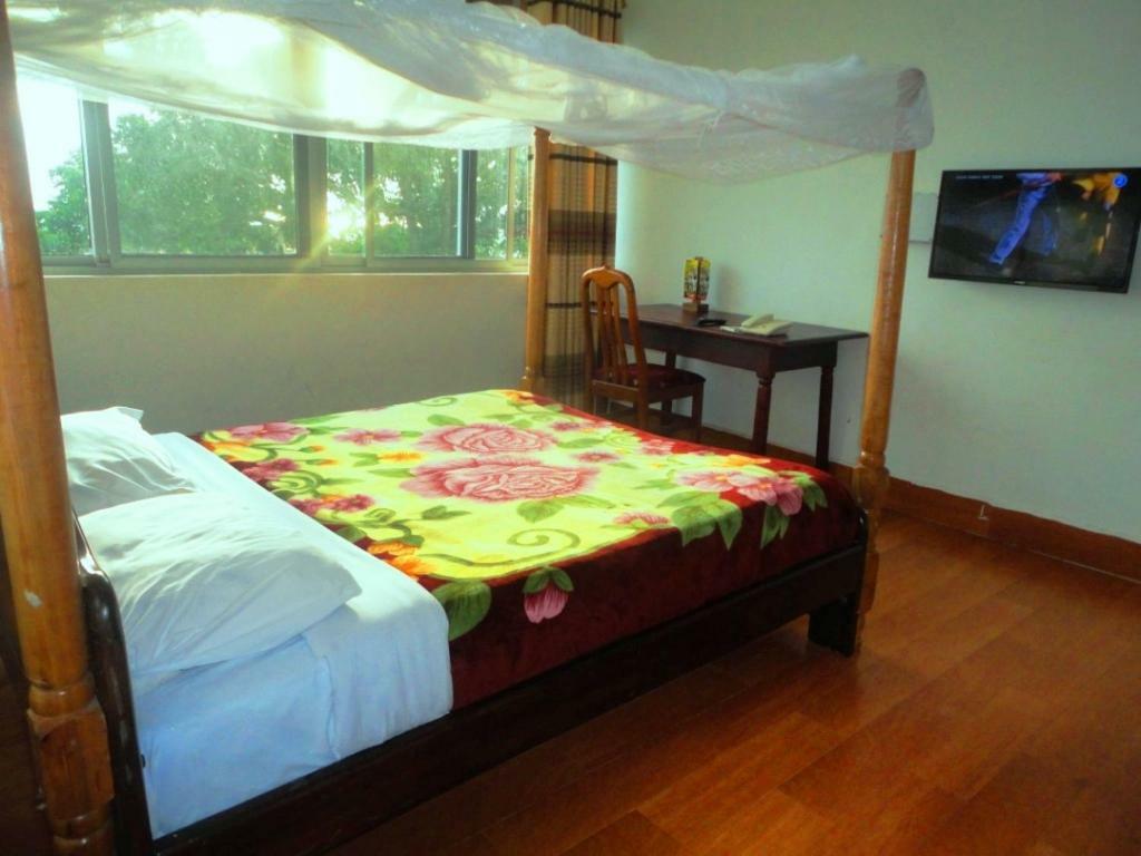 Entebbe Flights Motel 外观 照片