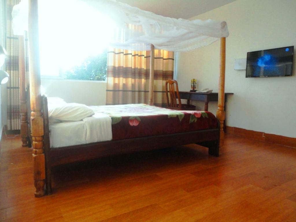 Entebbe Flights Motel 外观 照片